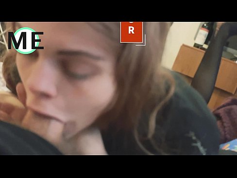 ❤️ Πούτσος στο λαιμό της, σκισμένο καλσόν και σκισμένα τακούνια ❤❌ Χάρντκορ πορνό ❤